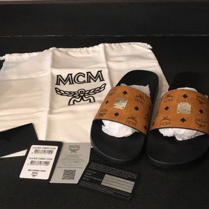 COPY - MCM Slides size 7 new
